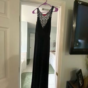 Maxi dress with mesh backing